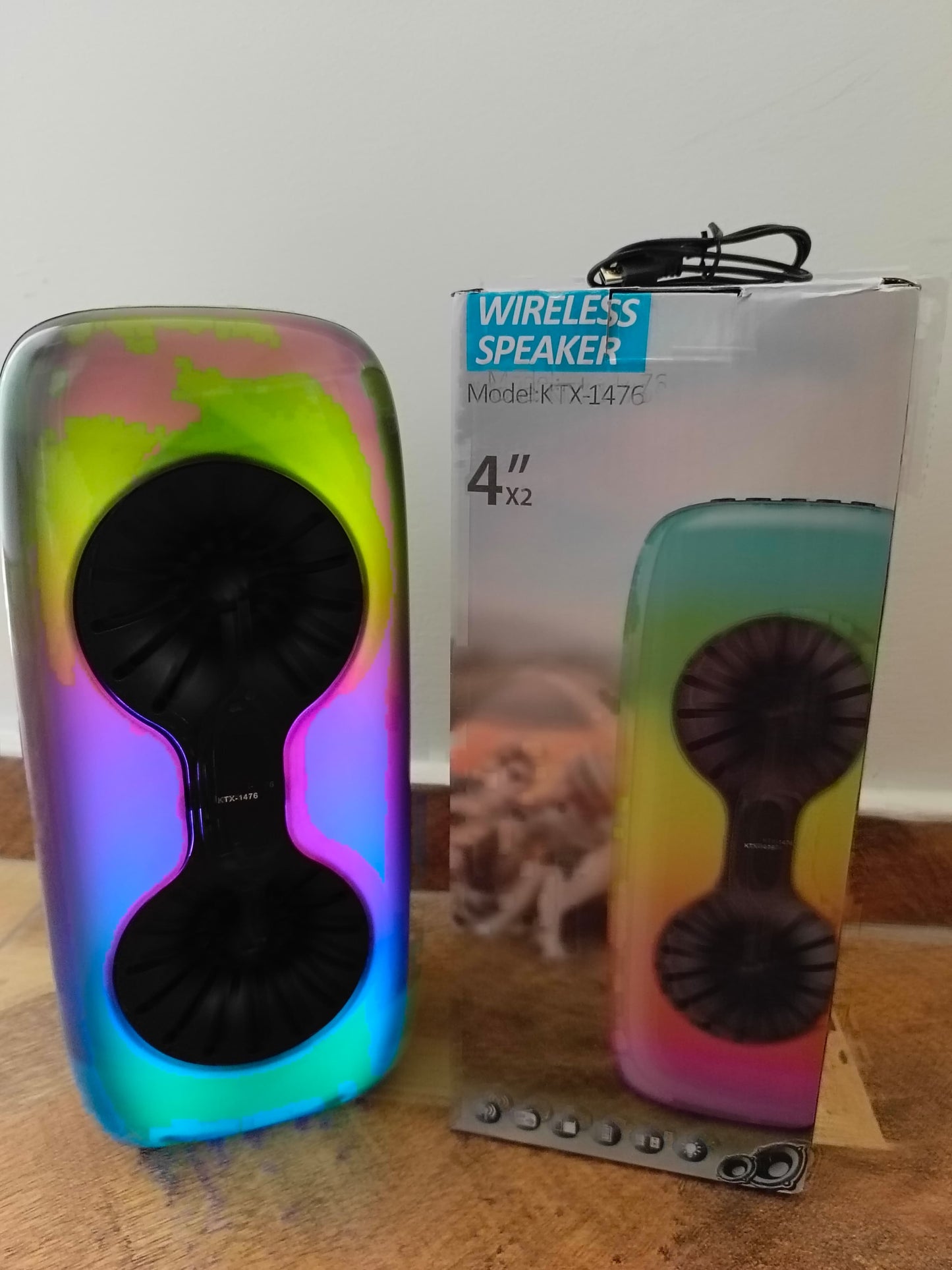 parlante 4x2 pulga ktx (luz led colores)
